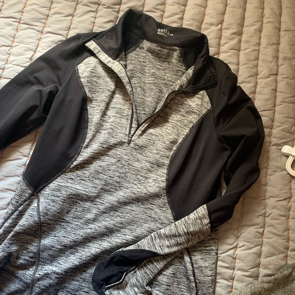 Zella crewneck running pullover - Picture 2 of 4